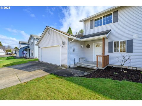 Photo of 824 NE Ashby Ct, McMinnville, OR 97128 (MLS # 778904905)