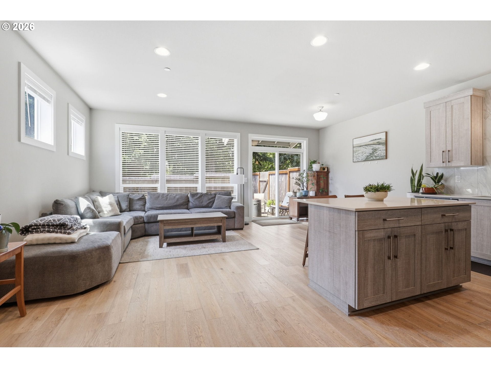 3096 HIGHWAY 101 N