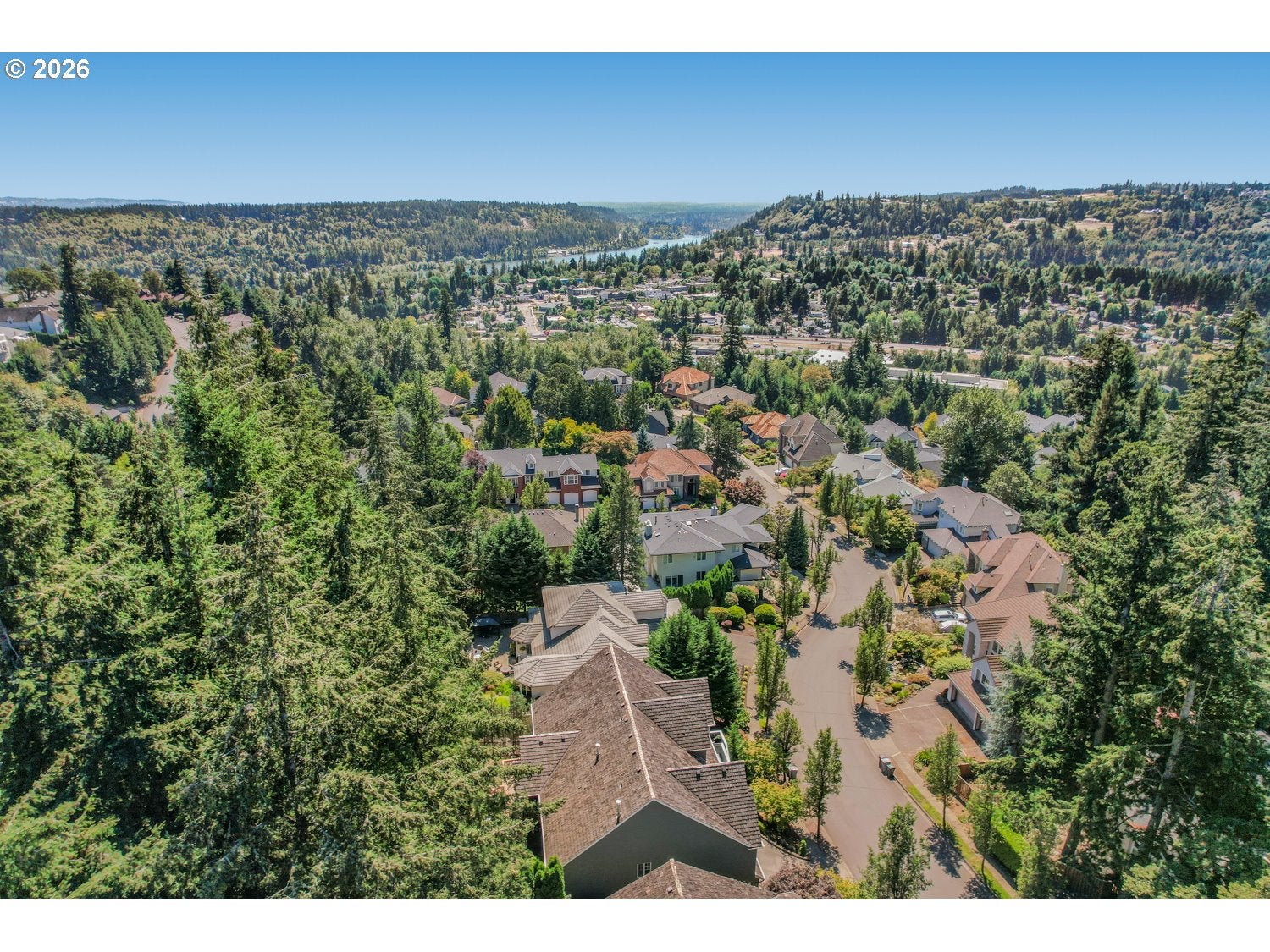 2311 FALCON DR