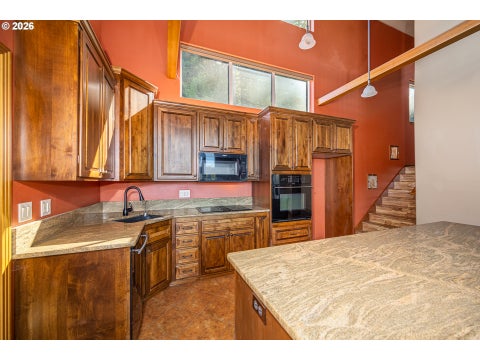 Tiny photo for 747 Holbrook Ln, Creswell, OR 97426 (MLS # 387589804)
