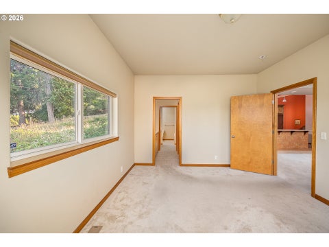 Tiny photo for 747 Holbrook Ln, Creswell, OR 97426 (MLS # 387589804)