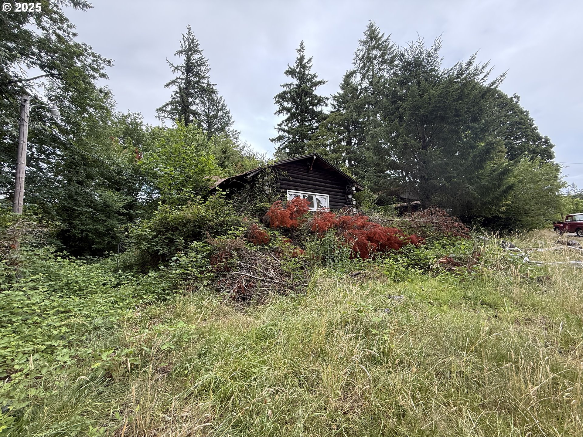 34719 NW PACIFIC HWY