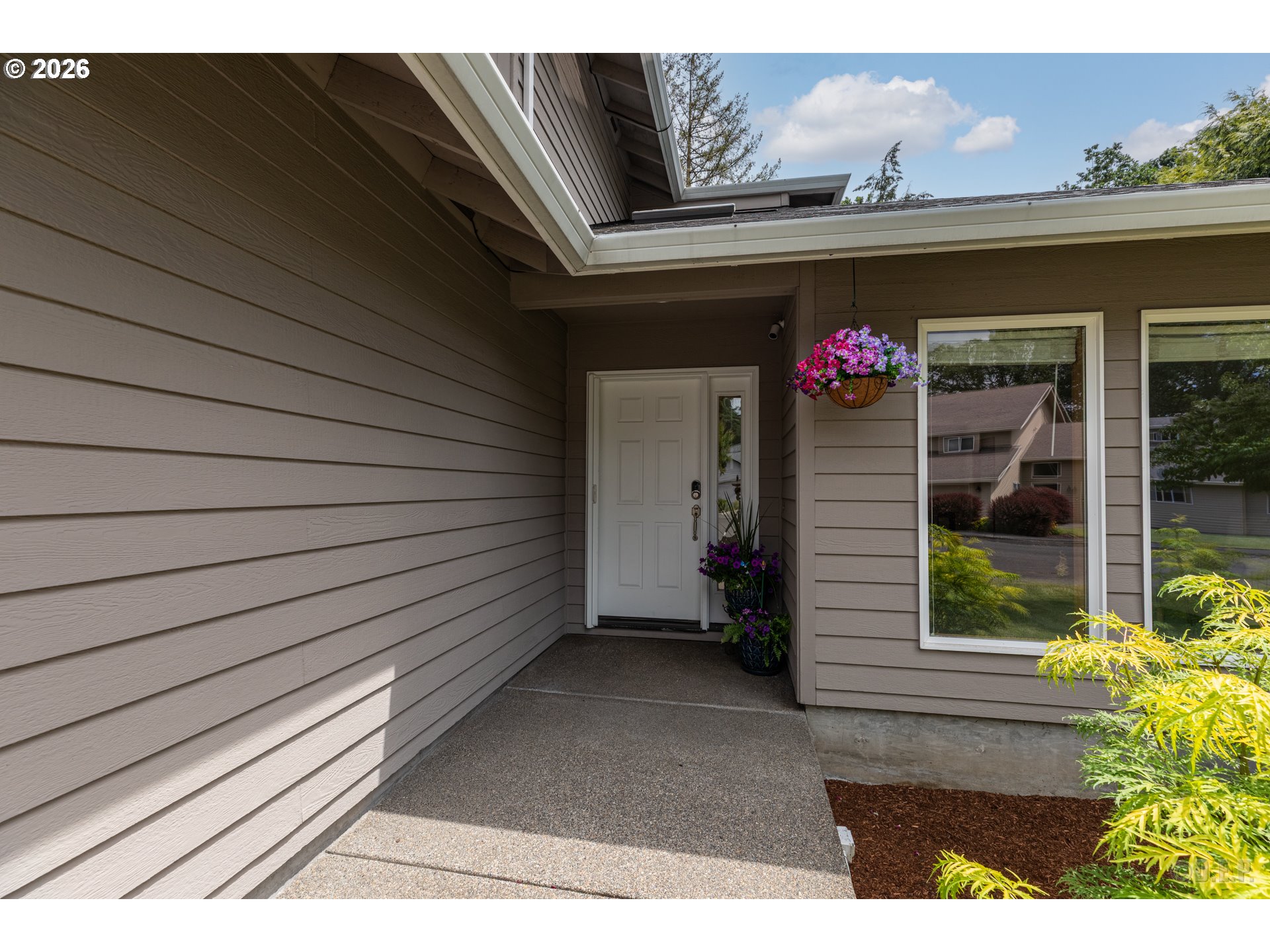 114 MADRONA CT