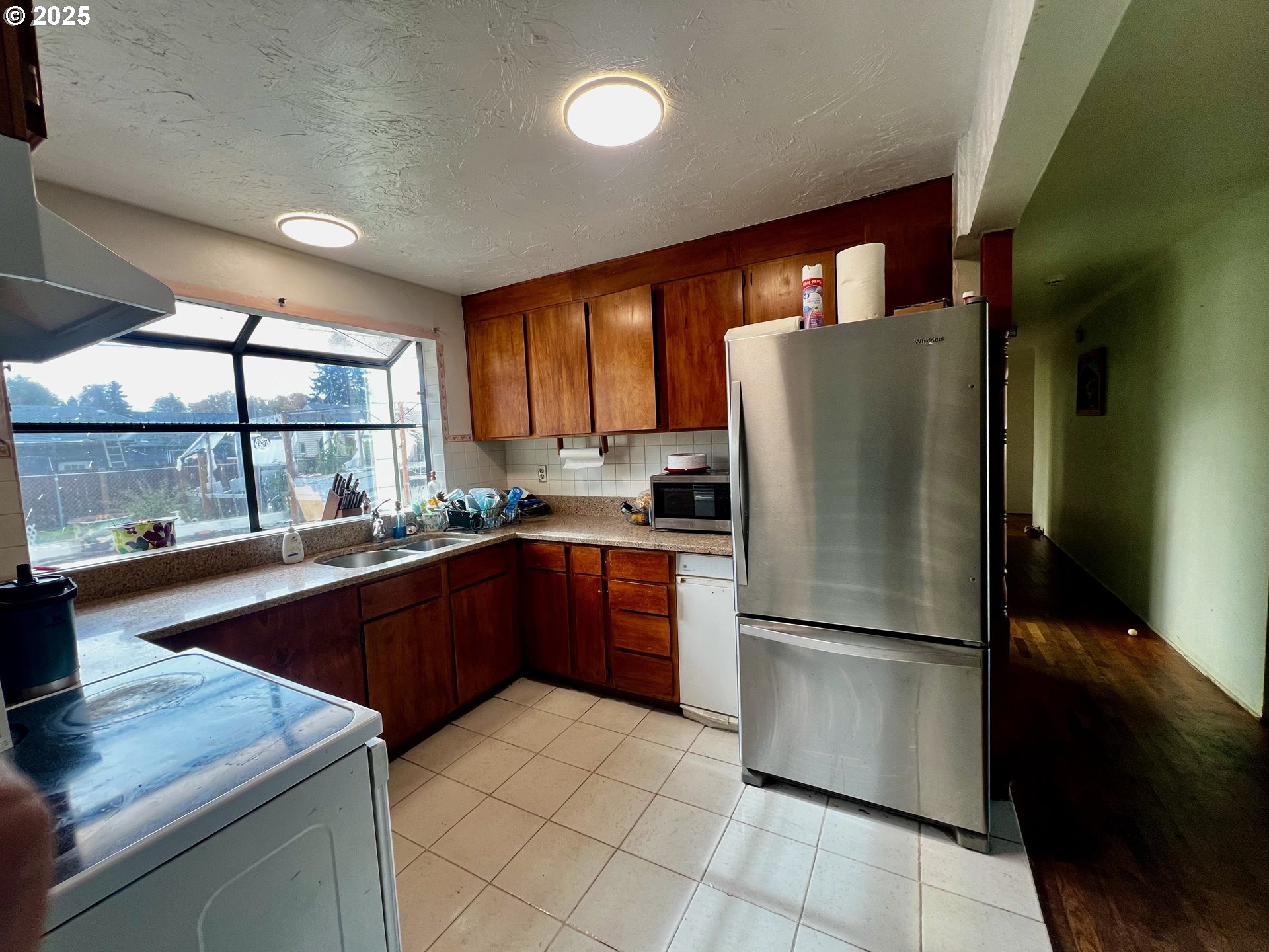 1271 CENTENNIAL BLVD