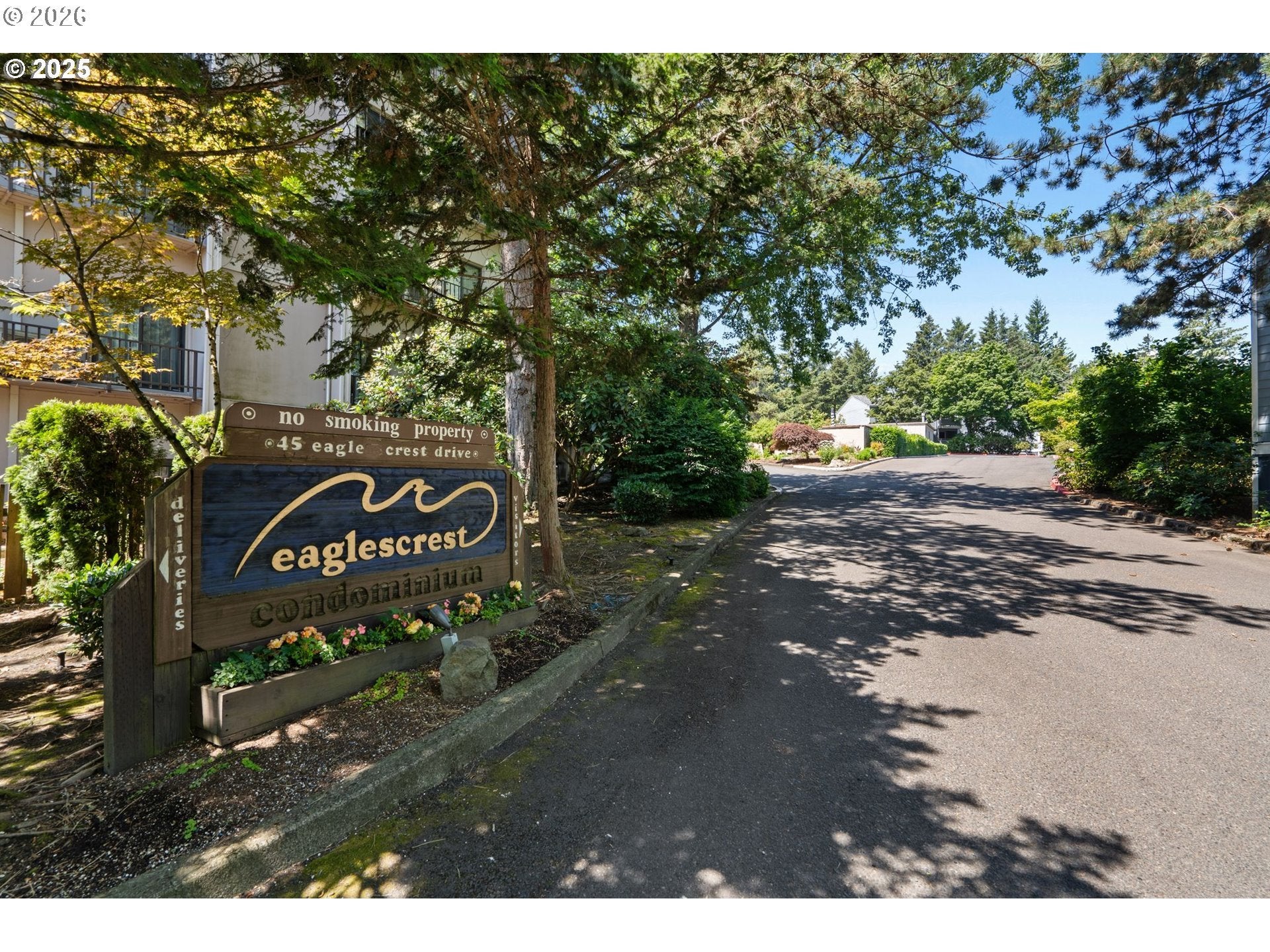 45 EAGLE CREST DR 405