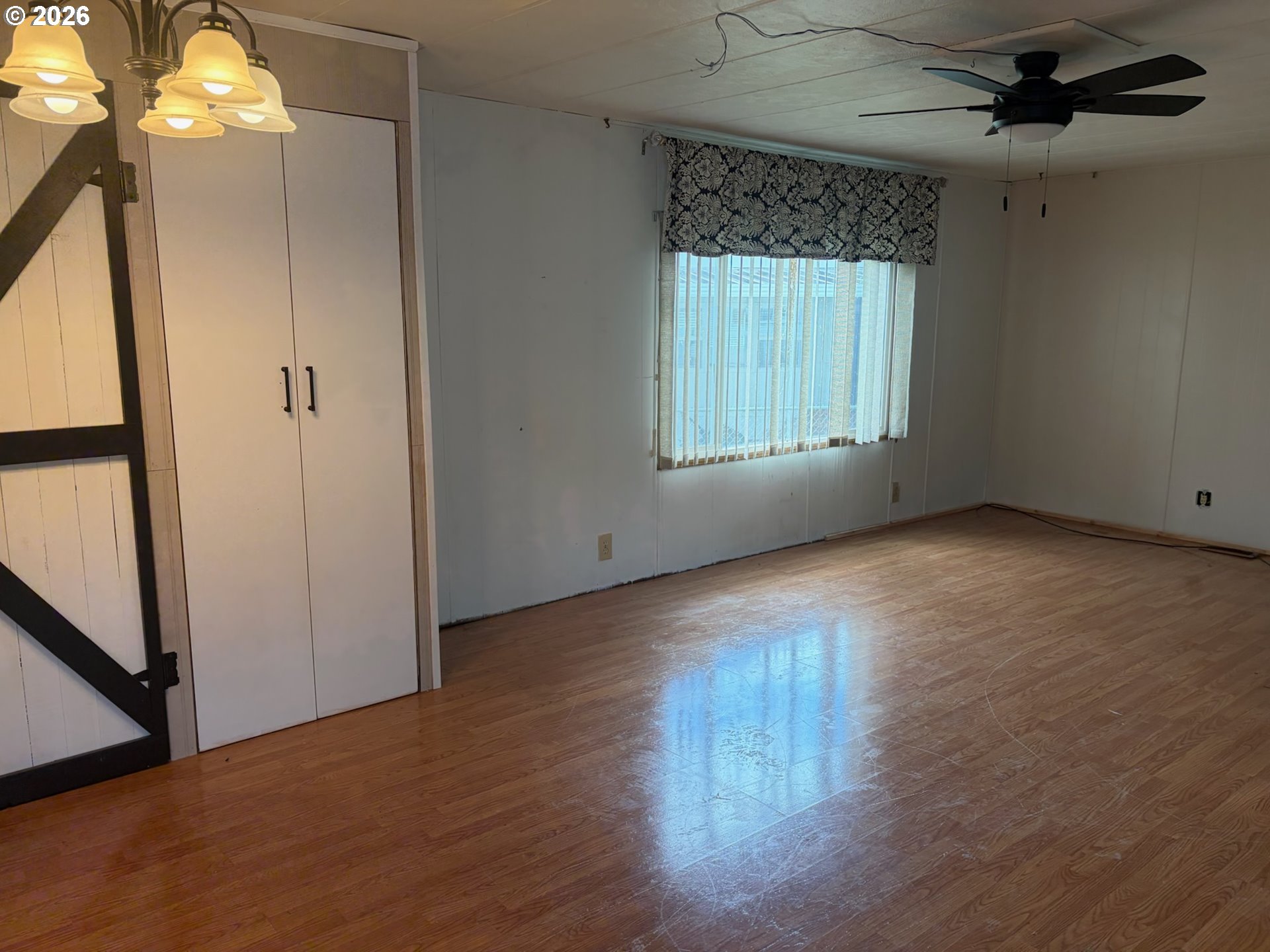 570 N 10TH AVE 72