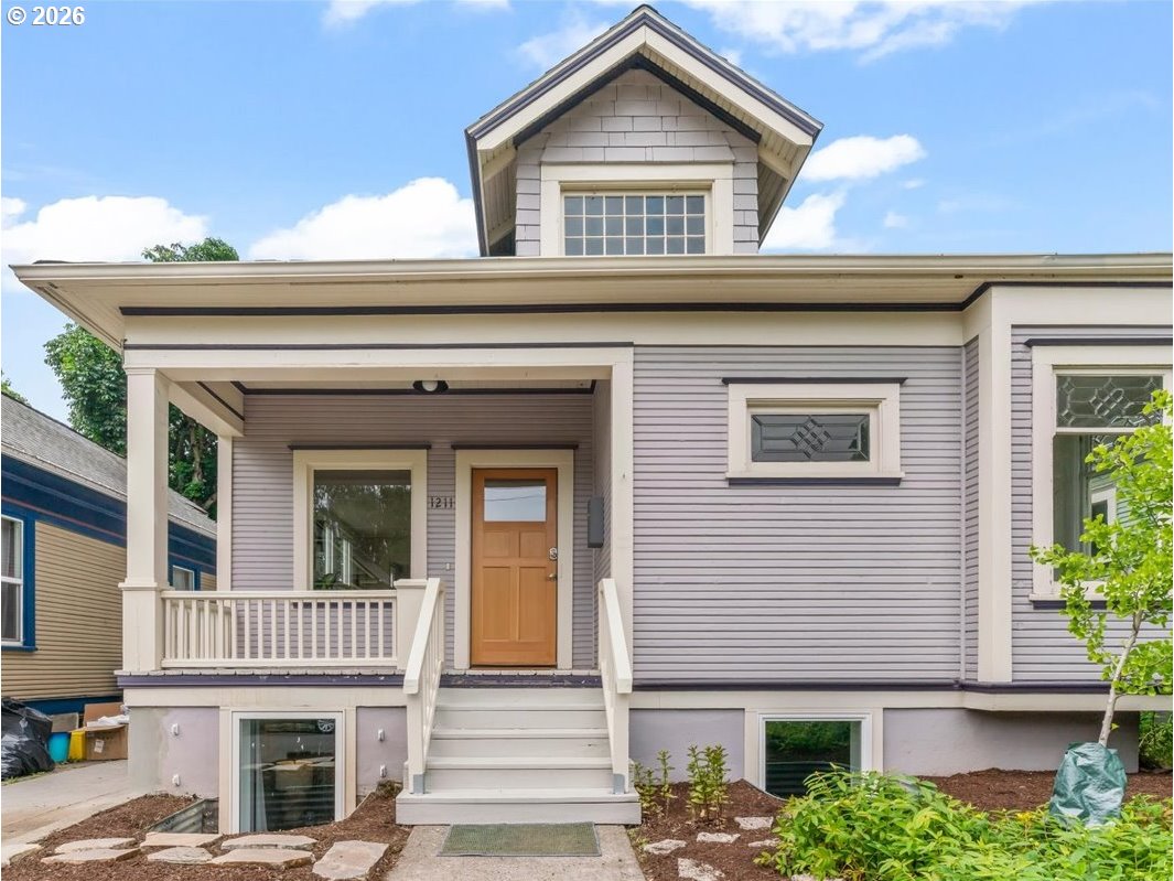 1211 SE 37TH AVE