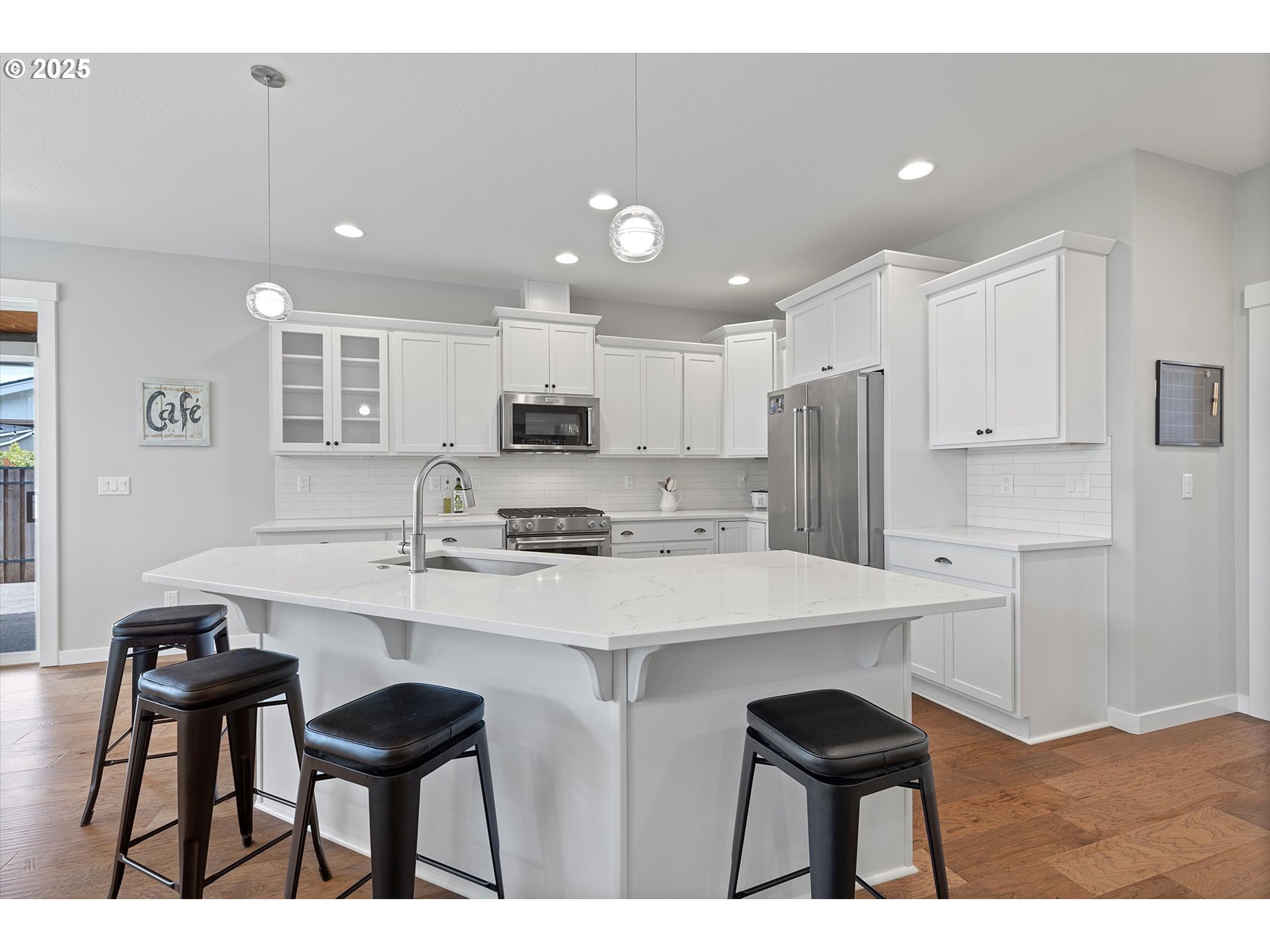 1946 SE 11TH PL