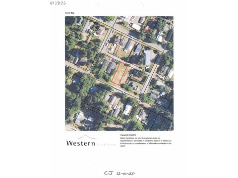 361 MONTGOMERY AVE Glendale OR 97442