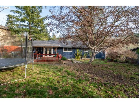 A home in Roseburg