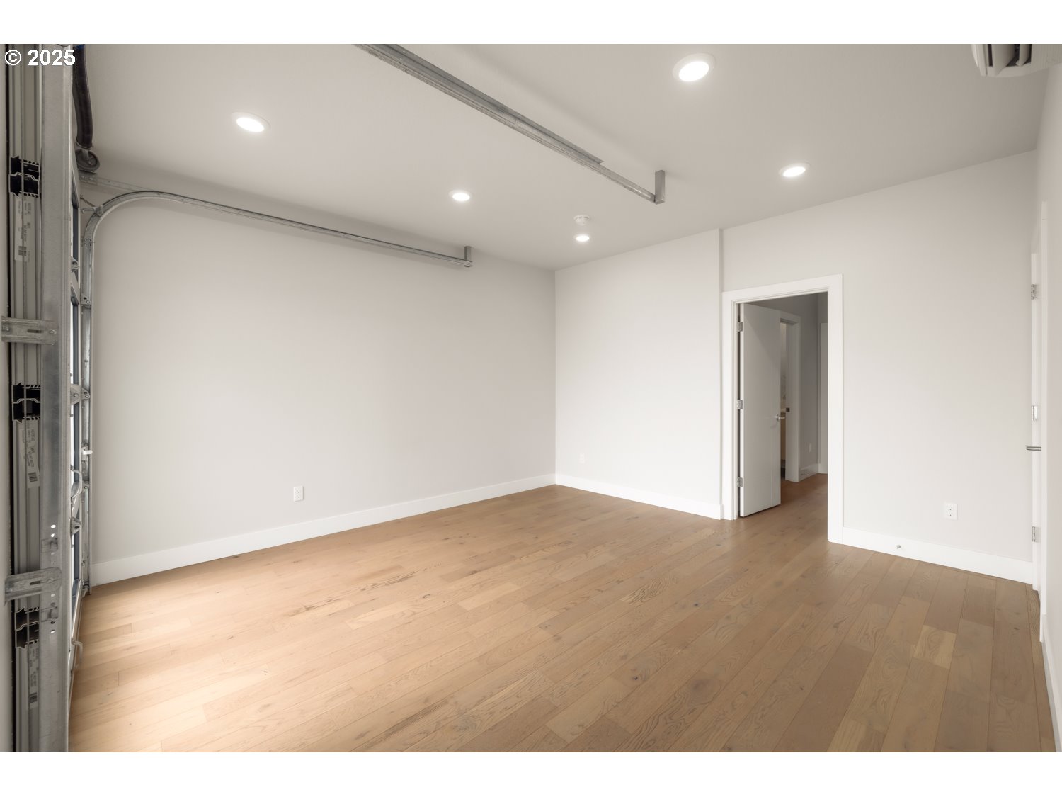 5983 N MICHIGAN AVE 3