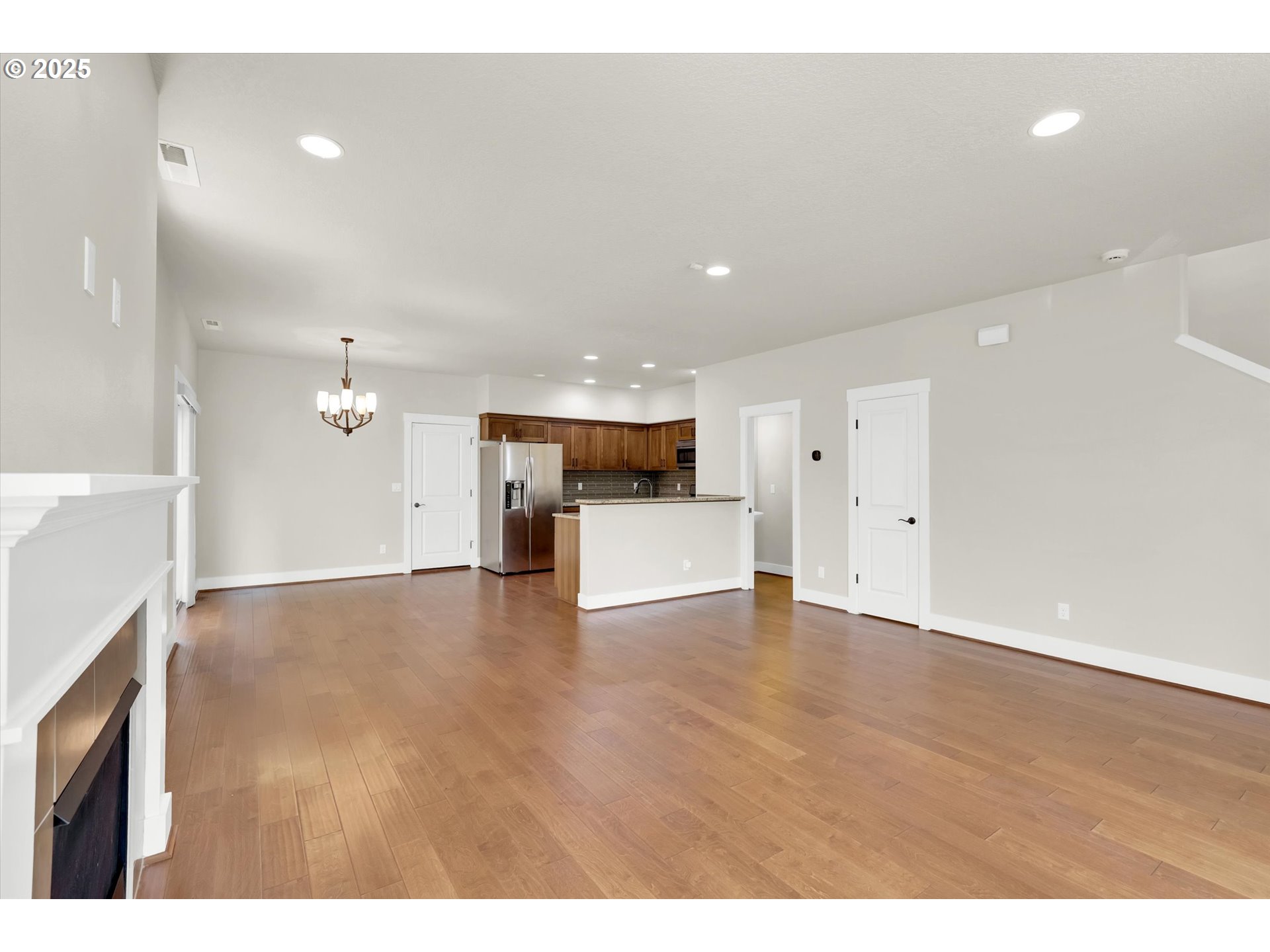 385 SW MITCHUM TER