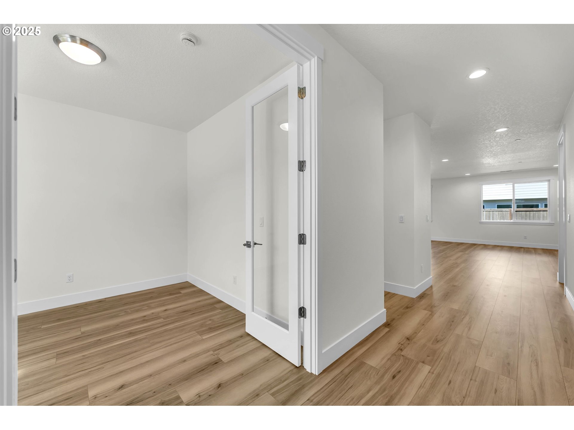9247 N HARGRAVE ST LT221
