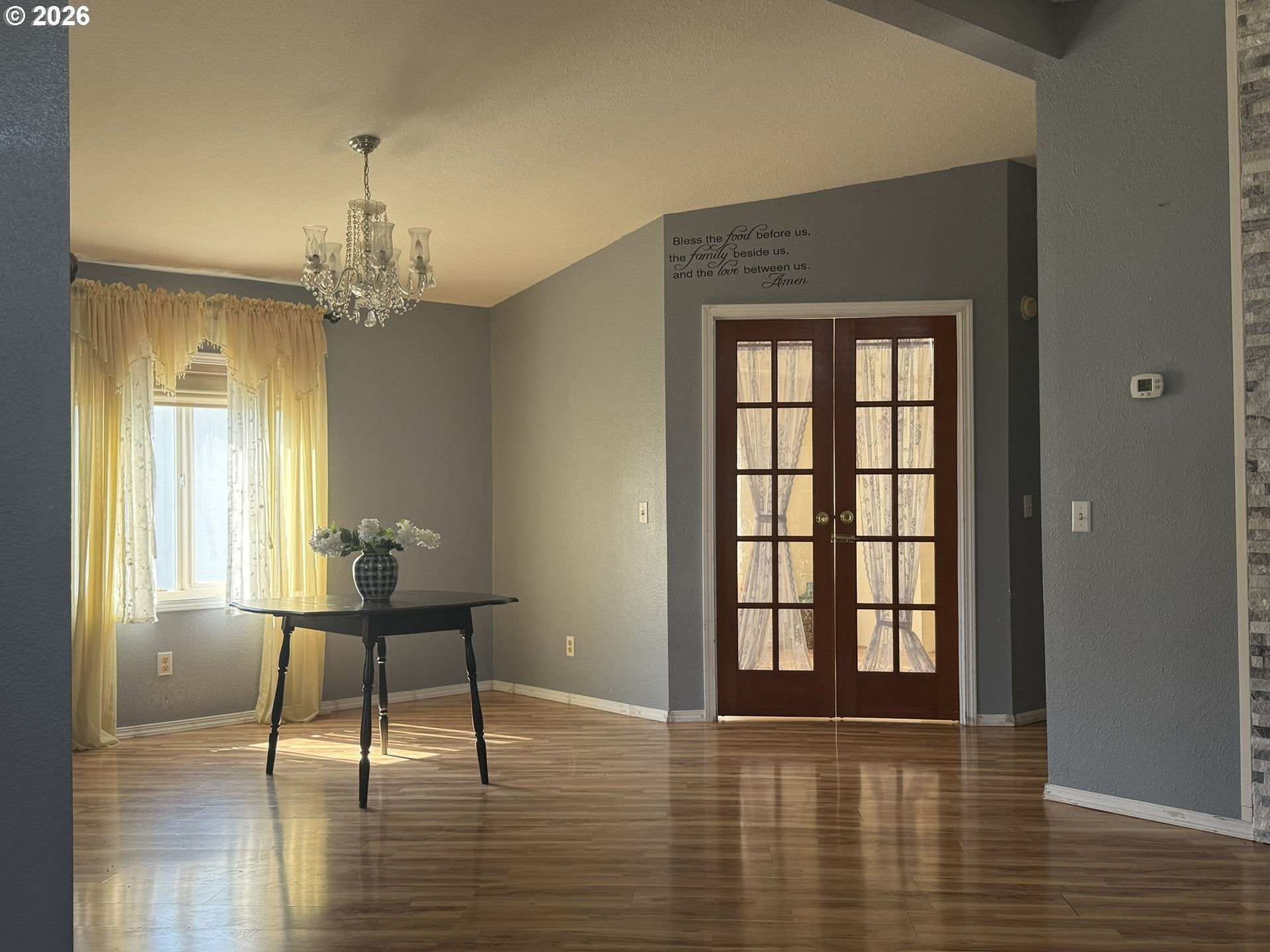 910 COWL ST 52