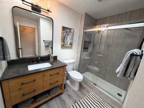 Tiny photo for 76705 Hazeldell Ct, Oakridge, OR 97463 (MLS # 285969722)