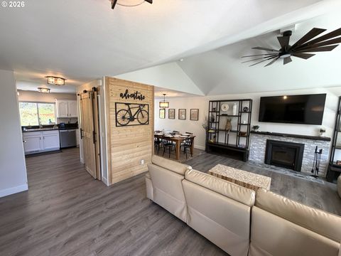 Tiny photo for 76705 Hazeldell Ct, Oakridge, OR 97463 (MLS # 285969722)