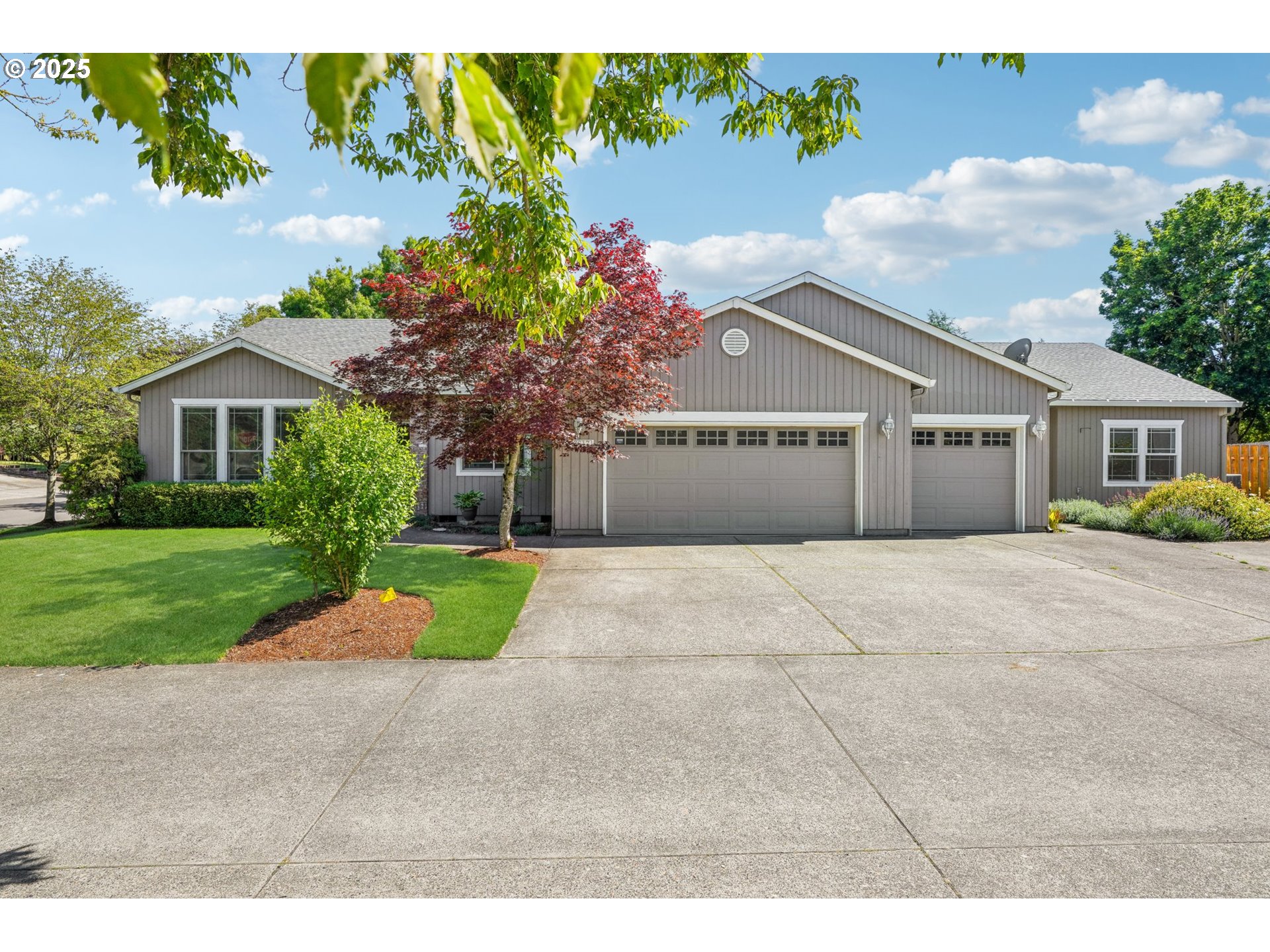 17617 SE 34TH CIR