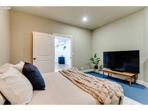 Tiny photo for 37871 Jasper Lowell Rd, Jasper, OR 97438 (MLS # 465301295)