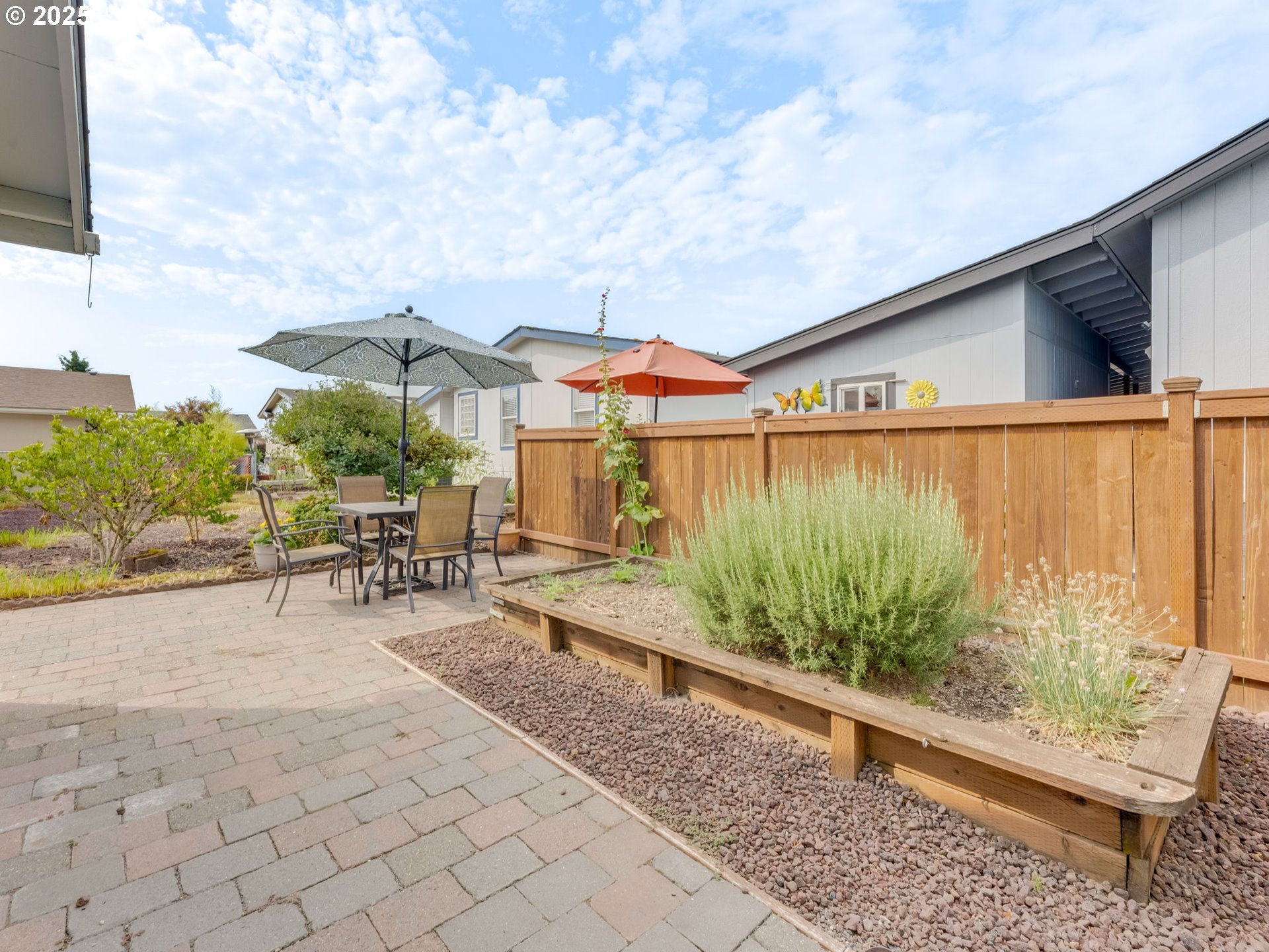 Woodland, Washington 98674, United States, 2 Bedrooms Bedrooms, ,2 BathroomsBathrooms,Residential,Active,200158