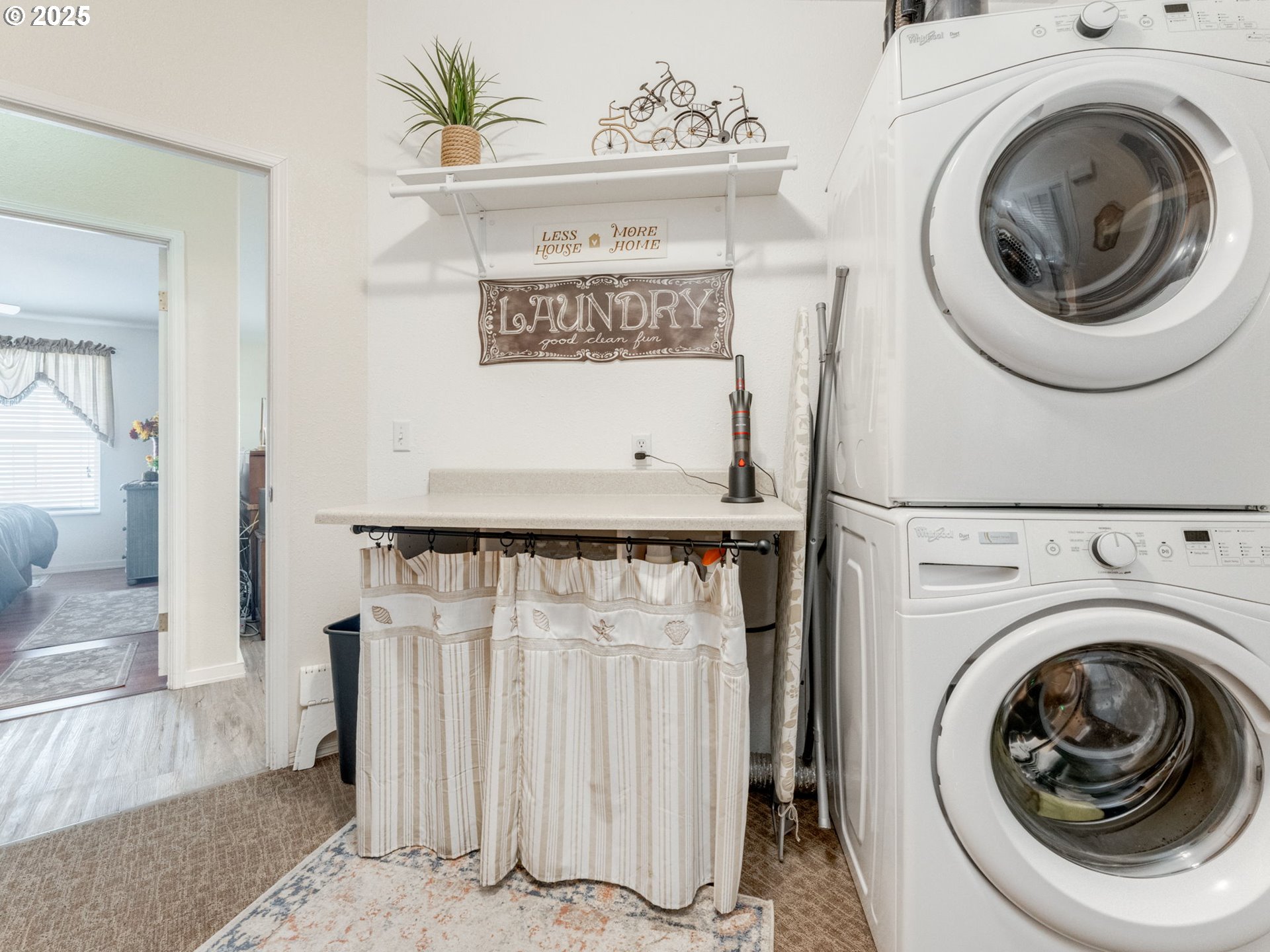 Woodland, Washington 98674, United States, 2 Bedrooms Bedrooms, ,2 BathroomsBathrooms,Residential,Active,200158