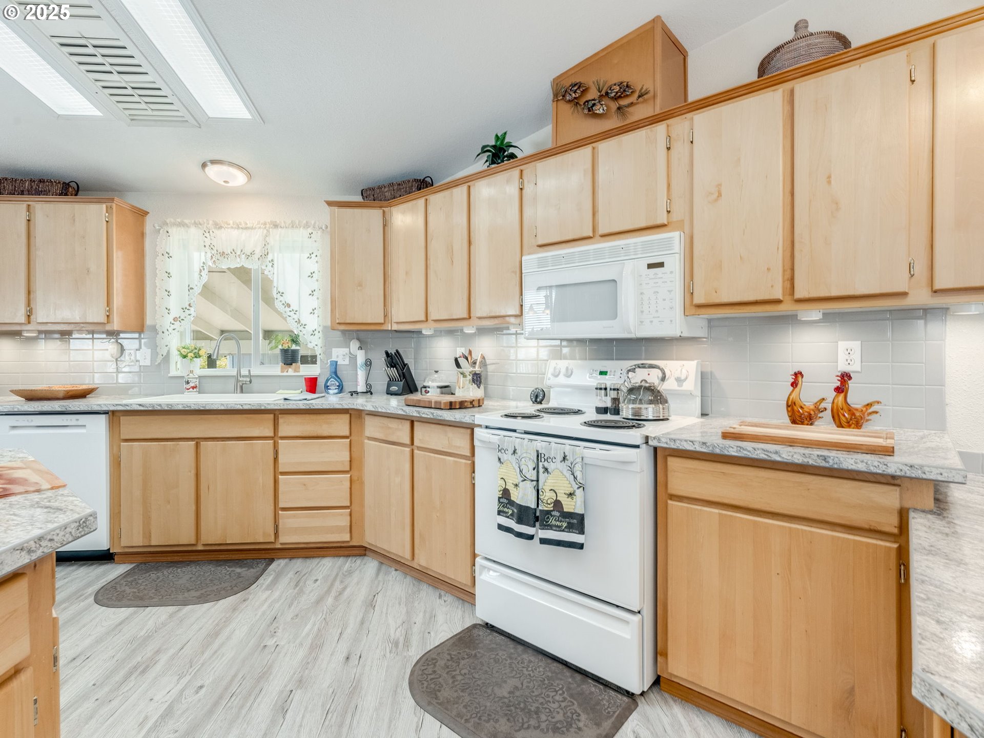 Woodland, Washington 98674, United States, 2 Bedrooms Bedrooms, ,2 BathroomsBathrooms,Residential,Active,200158