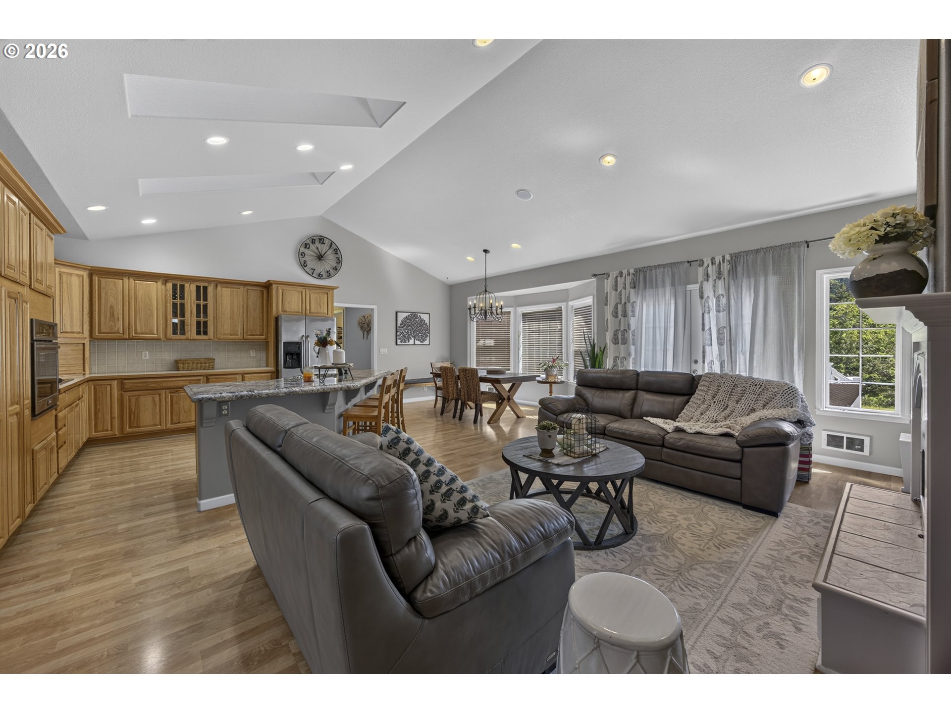 8 ONADOONE CT