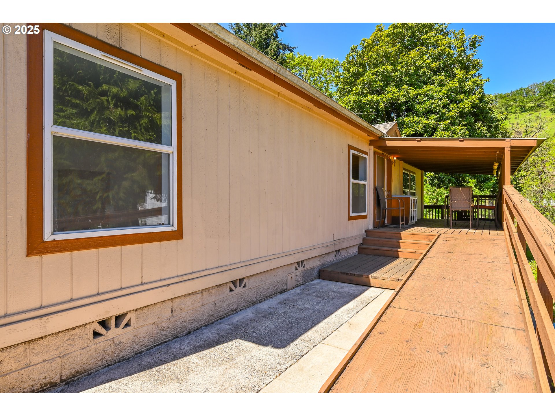 694 TIPTON RD