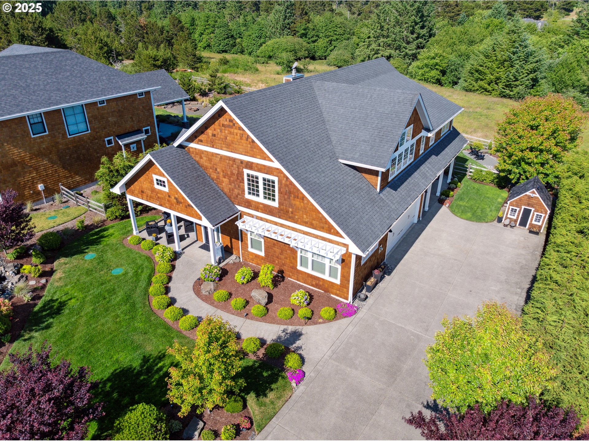 5399 DRUMMOND DR