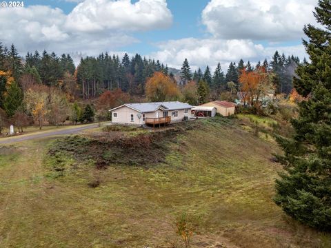 A home in Scappoose