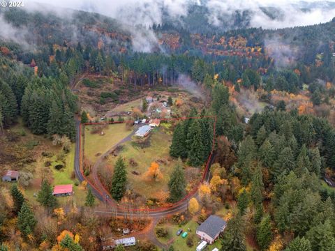 A home in Scappoose