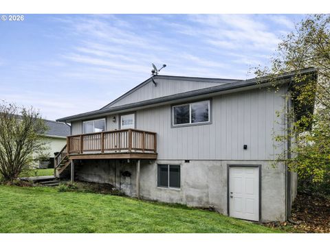 234 N 6TH ST St Helens OR 97051
