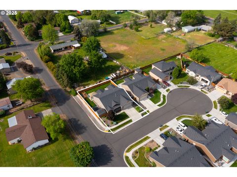 A home in Hermiston