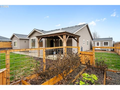 A home in Hermiston