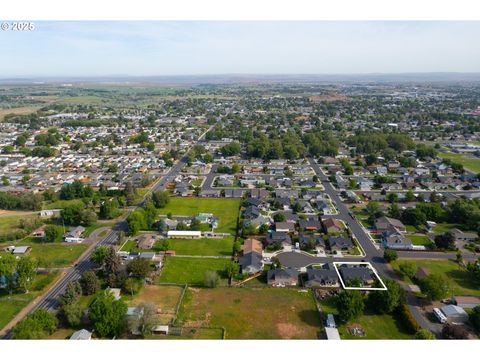 A home in Hermiston