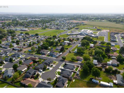 A home in Hermiston