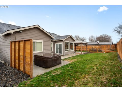 A home in Hermiston