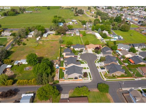 A home in Hermiston