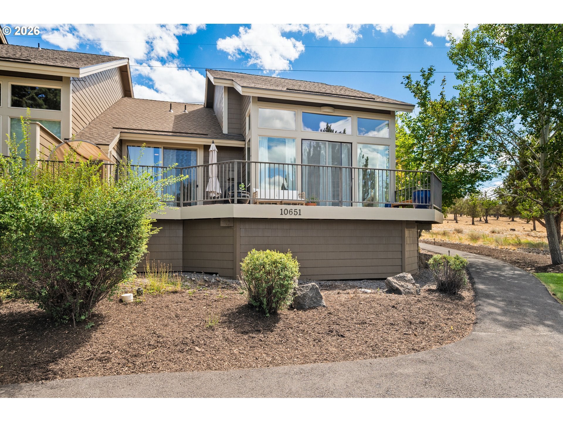 10651 VILLAGE LOOP