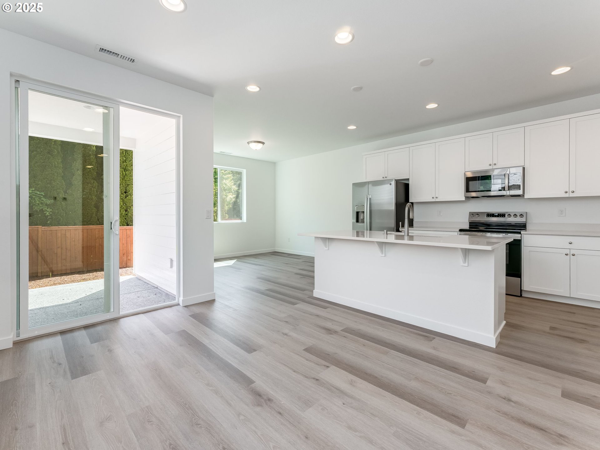 2137 SW 5TH PL