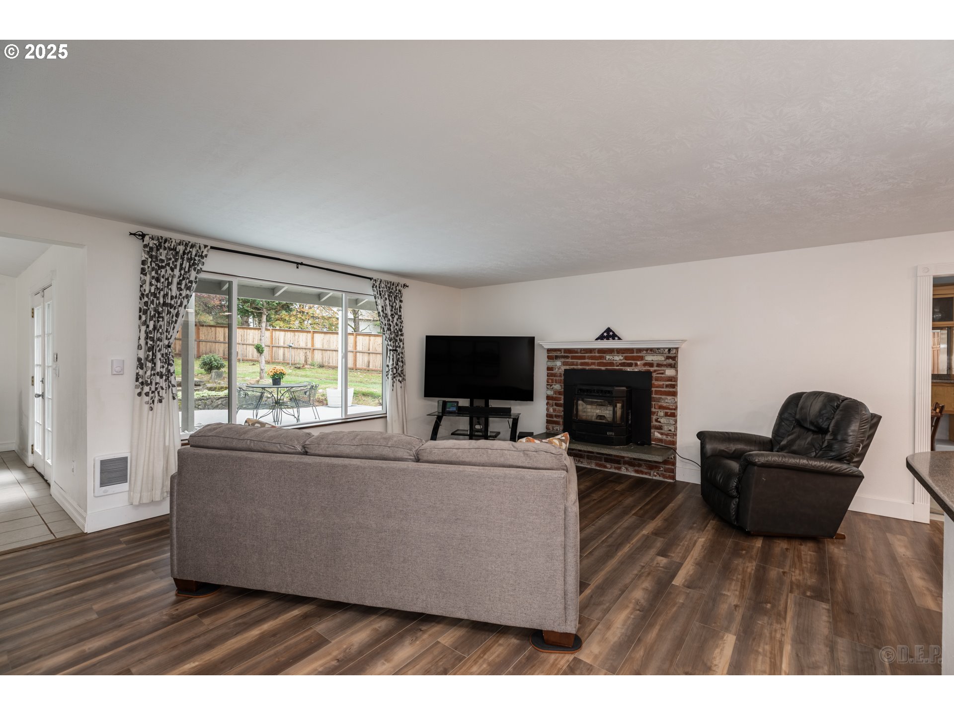 17000 SE FOREST HILL DR