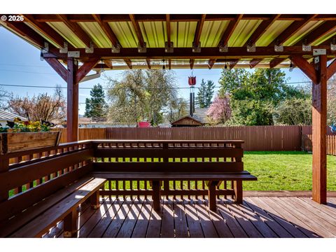 Tiny photo for 549 Gilfry Ave, Creswell, OR 97426 (MLS # 455550296)