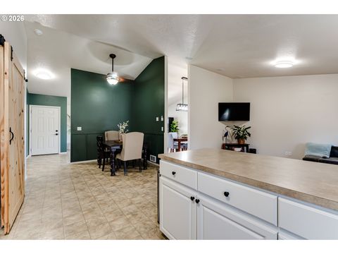 Tiny photo for 549 Gilfry Ave, Creswell, OR 97426 (MLS # 455550296)