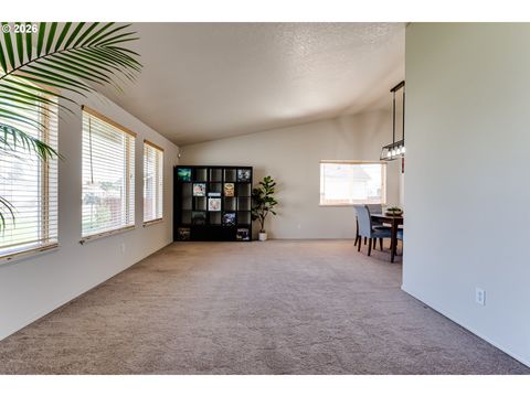 Tiny photo for 549 Gilfry Ave, Creswell, OR 97426 (MLS # 455550296)