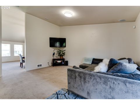 Tiny photo for 549 Gilfry Ave, Creswell, OR 97426 (MLS # 455550296)