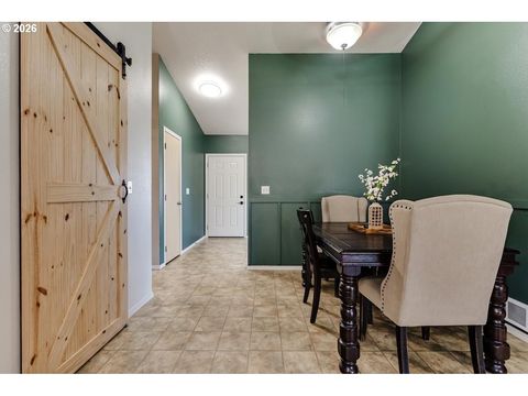 Tiny photo for 549 Gilfry Ave, Creswell, OR 97426 (MLS # 455550296)