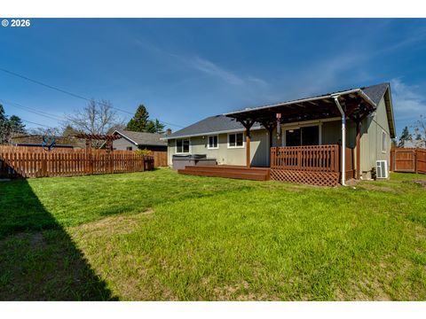 Tiny photo for 549 Gilfry Ave, Creswell, OR 97426 (MLS # 455550296)
