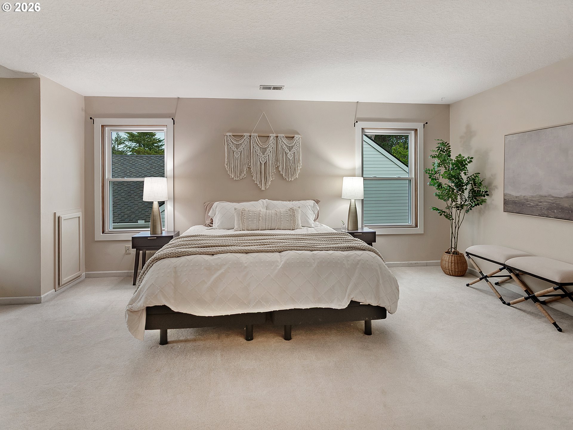 6106 CHURCHILL DOWNS DR