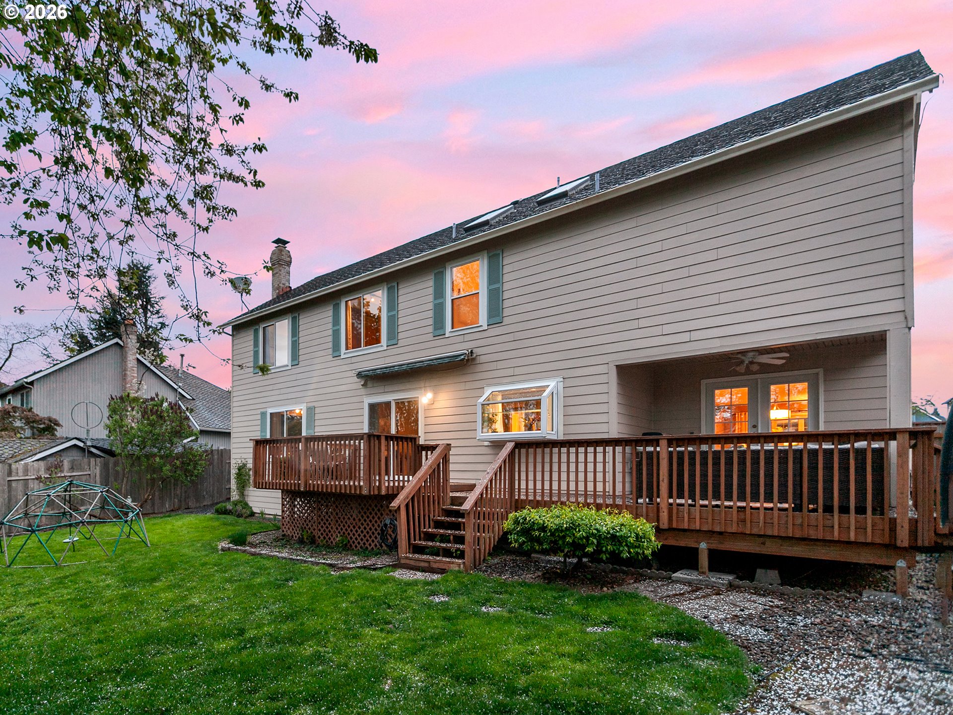 6106 CHURCHILL DOWNS DR