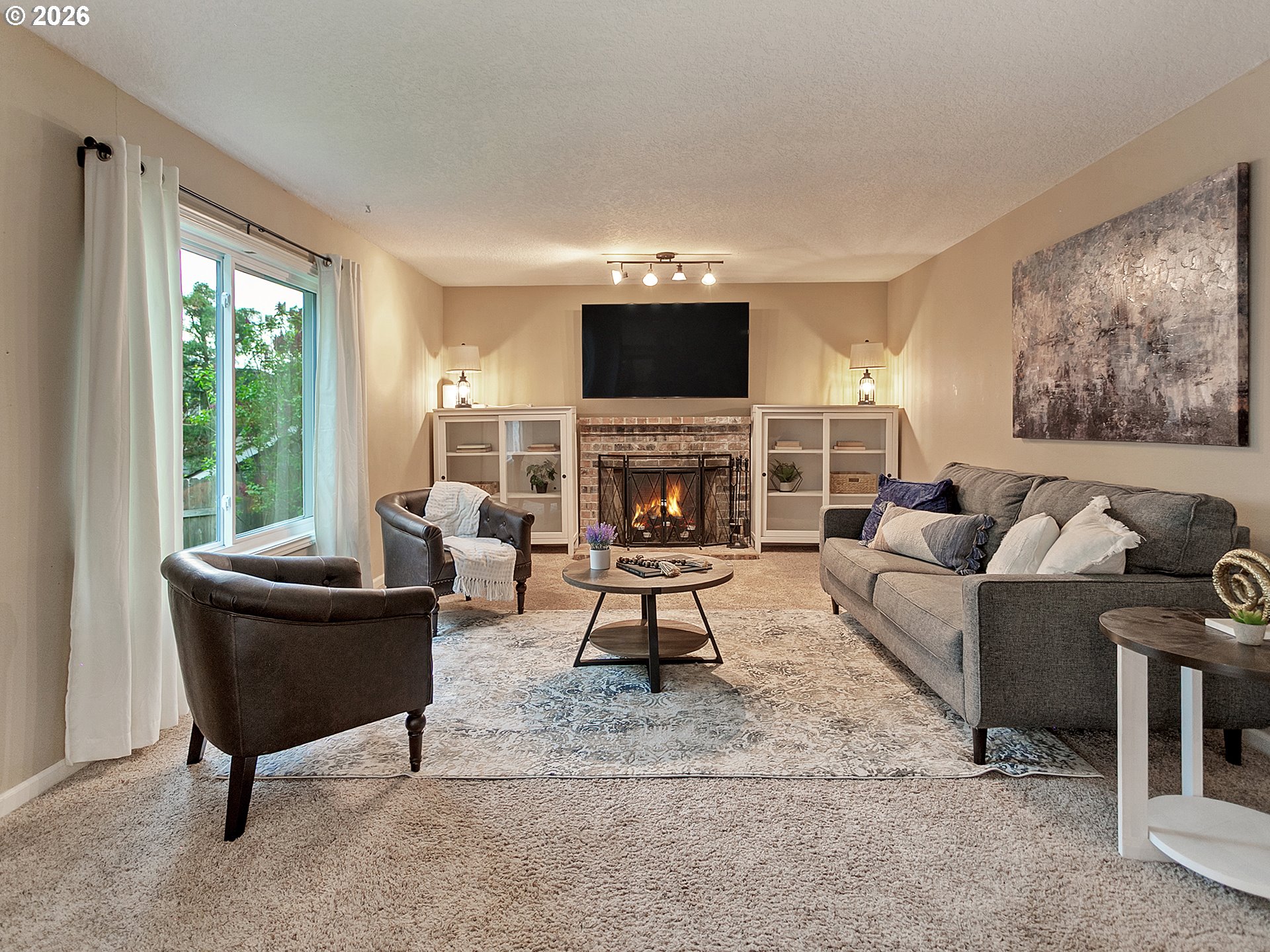 6106 CHURCHILL DOWNS DR