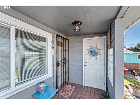 A home in Coos Bay